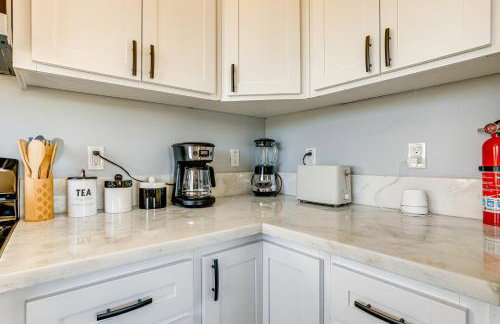 Lincoln Home with Private Patio 9 Mi to Dtwn! - Foto 9