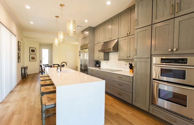 Sorrento Luxury Vacation Home: Expansive 5-Bedroom, 4.5-Bath Retreat with Private Pool, Hot Tub, and Pet-Friendly Accommodations – Just a Short Walk from Stunning Vanderbilt Beach - Foto 12