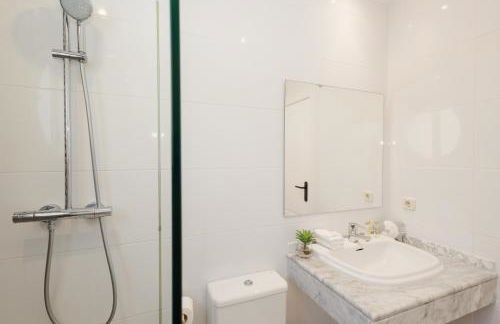 Townhouse in first line beach, Bahia de Marbella, Marbella - Photo 42