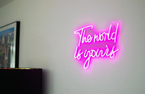 Contractors and Relocators Apt - Long Stay Savings - Fibre Optic Hi-Speed Wi-Fi - Multiple Free Parking Spaces - Netflix - Sleeps 4 - Foto 9