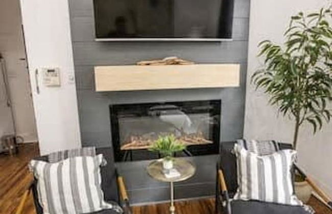 Spacious Corporate Lodging in Downtown Lafayette - Photo 3