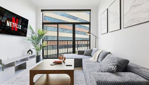 Upscale Penthouse Pool, Gym and Garage - Foto 1