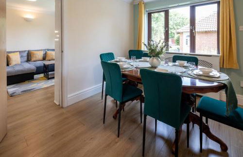 Comfy Chippenham Double Ensuite Home with Large Garden with Parking x 4 - Foto 6