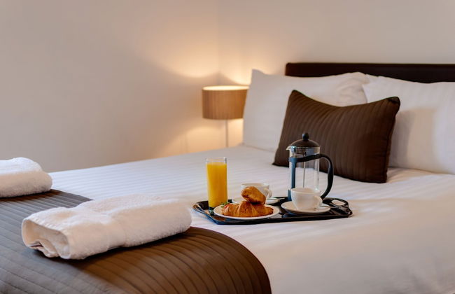 Base Serviced Apartments - The Docks - Photo 2