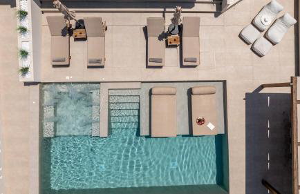 Cantouni Villa, Luxury 5BR Retreat with Pool & Jacuzzi Near Town by Villa Mana Gers - Photo 12