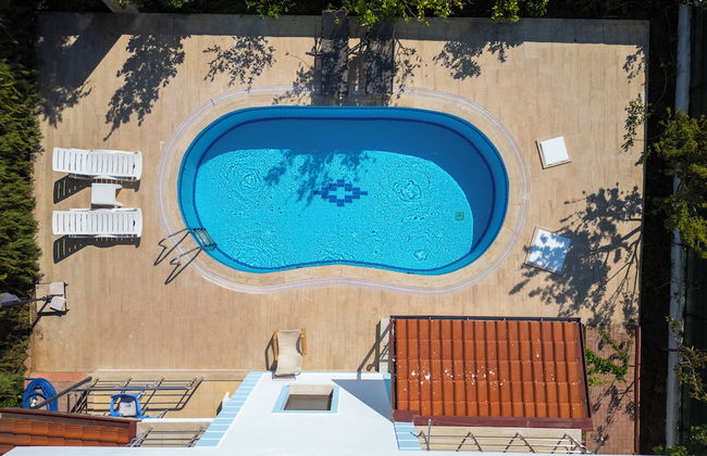 Talia deniz manzaralı 4 odalı lüks Villa - Foto 19