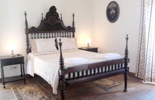 Historical Charming Vintage Villa with 4 bedrooms & country views 4 Villa by RedAwning - Foto 15