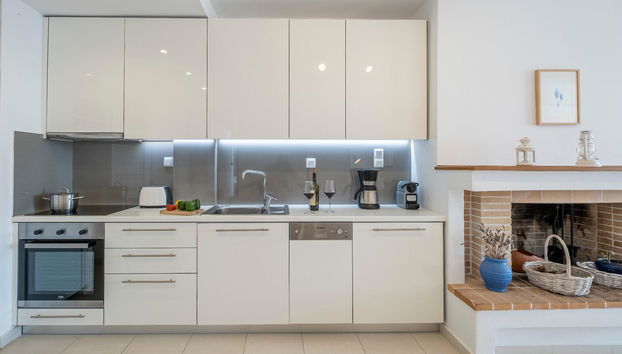 Meli Apartments & Villas - Photo 3