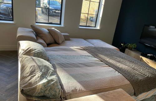 Studio with kitchen nestled lovely wooded cul du sac - Foto 28