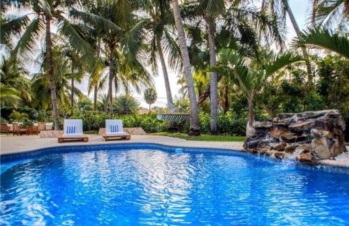 SWAYING PALM BEACH HOUSE Walk to Beach , Marina, Port, las Olas - Foto 1