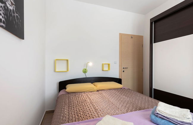 Simplistic Apartment in Neviđane with Balcony - Foto 4