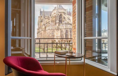 Les Suites 7 Anges - Vue Cathédrale, Parking & Centre Historique Reims - Foto 15