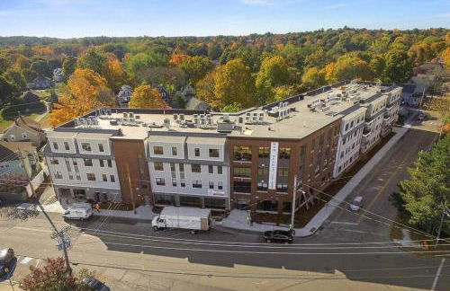 Luxury apartment with gym, steps from commuter rail #4011 - Foto 20