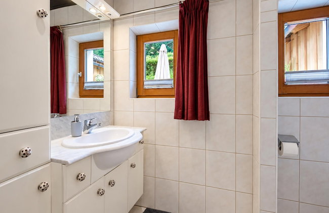 Modern Apartment in Kitzbuhel Near Ski Area - Photo 60