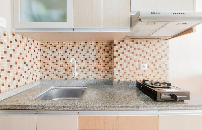 Cozy And Nice Studio At Great Western Apartment - Foto 7