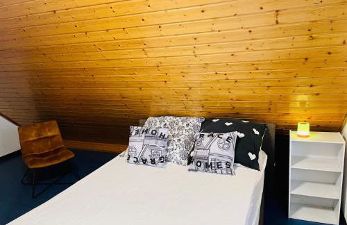 GHomeT - 6 Zimmer Wohnung with parking - Up to 10 guests - Monteur, Handwerker & Large family welcome - Foto 31