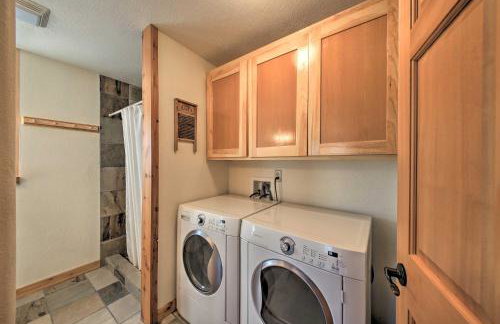 Scenic Riverfront Retreat with Hot Tub and Kayaks! - Foto 19