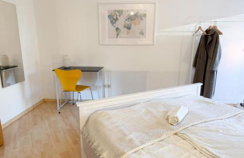 Zentrale, Designer Maisonette Wohnung mit Galerie, Gruppen- und Kinderfreundlich, Smart TV - Foto 16