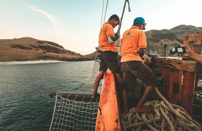Komodo Pirate Boat - Phinisi Liveaboard - Foto 33