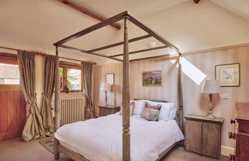 The Clock Tower & Dairy - Two x 2 Bed Barns with Indoor Pool - Photo 26