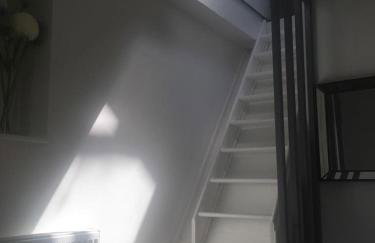 Webb place 2 bedroom apartment ! - Photo 9