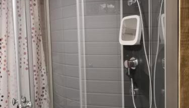 Apartment /flat - Foto 4, Shower