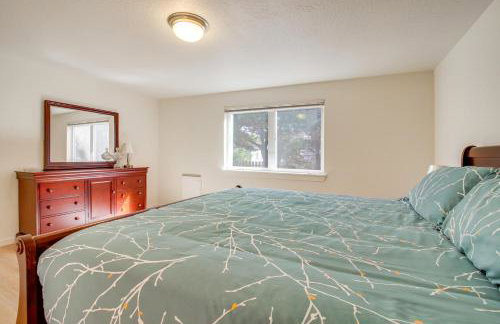 Spacious Bandon Getaway - 2 Blocks to Ocean! - Photo 17