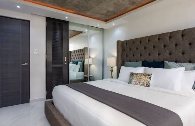 Esperanza Beach 2BDR 2B Oceanfront Pool - Photo 1