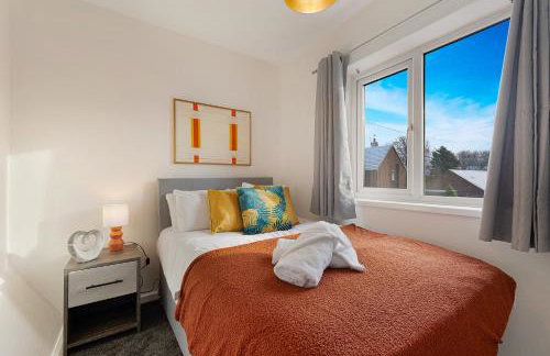 New! 5BR in Newton Drive - Foto 2