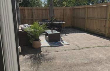 Quiet, Cozy Guesthouse with privacy - Photo 9