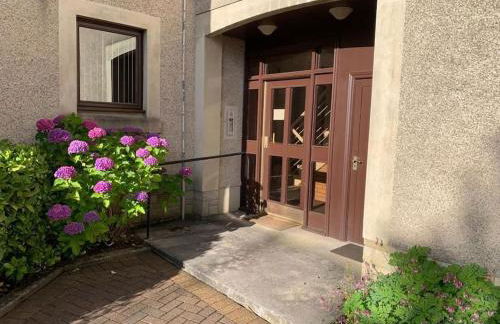 Teith court apartment with private parking. - Foto 2