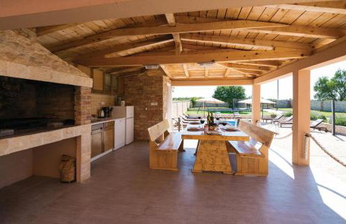 Five-Bedroom Holiday Home In Gorica - Foto 3