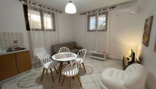 Elegant Studio by the Beach in Ireon on Semi Basement Level - Foto 2
