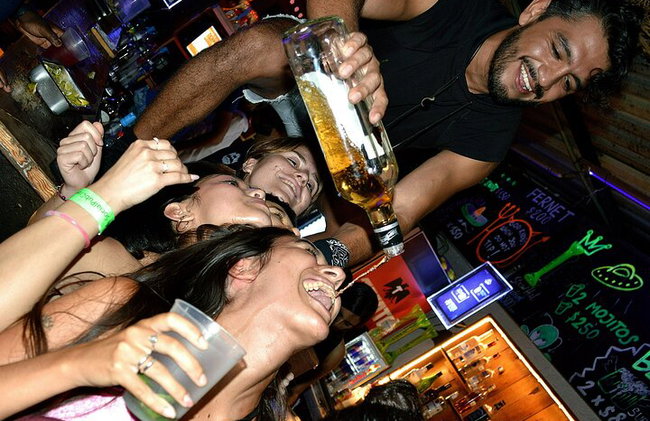 Social Pub Crawl a Puerto Escondido - Foto 9