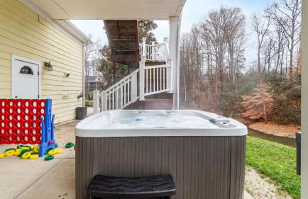 Lakefront 6bdr, Priv Dock, Game Room, Firepit Jake's Lake House by Avantstay - Foto 118