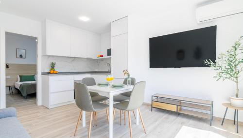 Modern and Stylish Apartment 1: Terrace and Pool - Foto 5