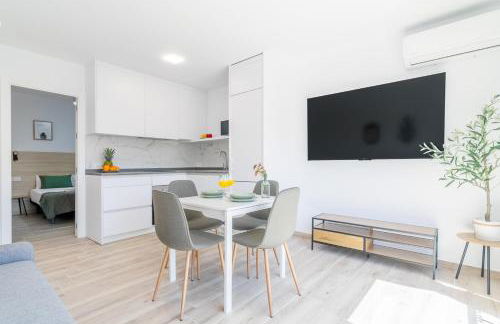 Modern and Stylish Apartment 1: Terrace and Pool - Foto 5