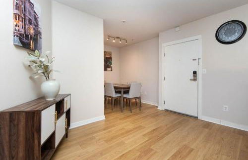 Cozy 2BR Apt in Downtown LA with Pool & Hot Tub - Foto 5