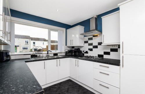 2 Bedroom House-Free Parking - Photo 14