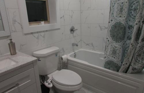 Cozy Rooms in Ozone Park - Foto 9