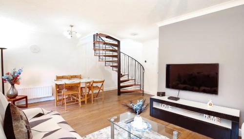 Cosy Wimbledon 4 Bed Home With Garden & Driveway Parking - Foto 1