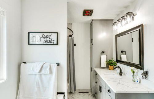 15 Mi to Downtown Sioux Falls Gem with Yard! - Foto 19