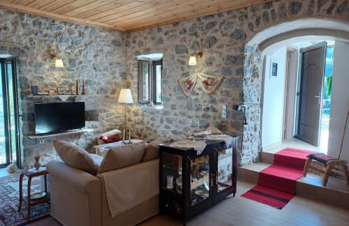 Theta Guesthouse - Photo 16