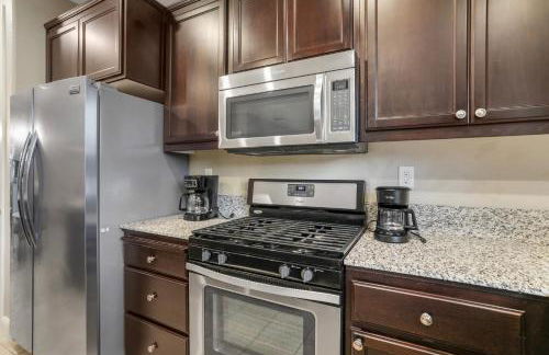 Placid Vibe Spacious 7-BR with Free Parking - Foto 6