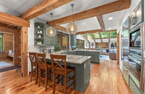 Carpe Montem - Modern, Views, Large Deck, Hot Tub, Private - Foto 3