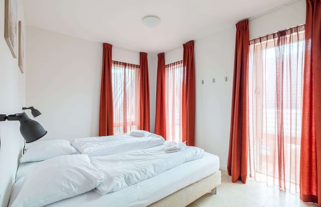 Luxury Apartment in a Residence Right on the Boulevard and the Beach - Foto 13