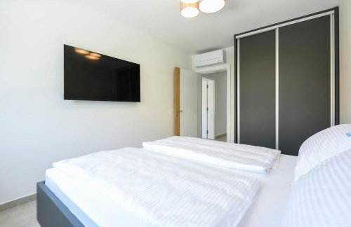 Luxury Apartments Villa MTG - Photo 57