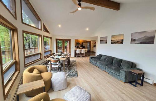 Pool Arcade Mtn Views Lake George Home Retreat WFH - Foto 18