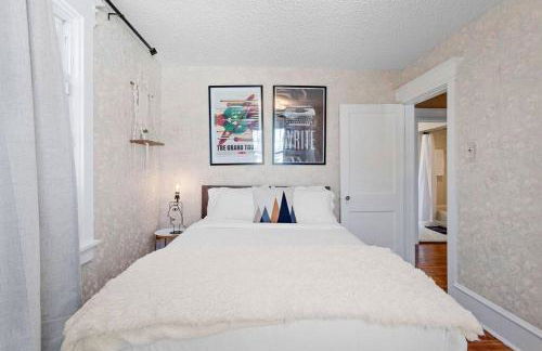 AC 6BR 2BA Quiet Retreat Central Location - Foto 52