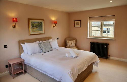 Spacious Cotswold Home for Groups, Country Escape - Photo 13